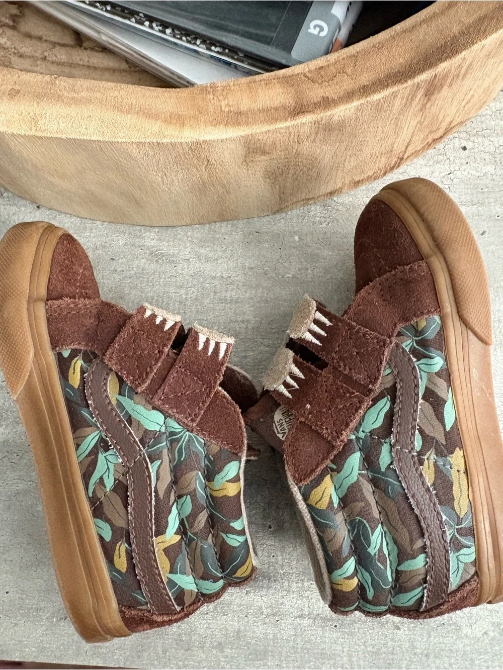 Vans Sk8-Mid Sloth Brown Suede Leaf Print Velcro size 8 toddler
